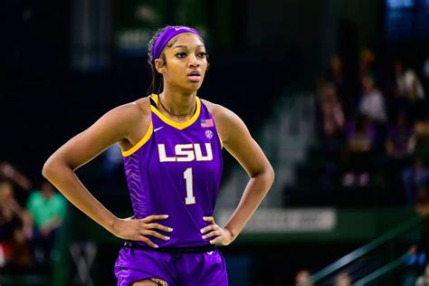 lsu basketball player angel reese